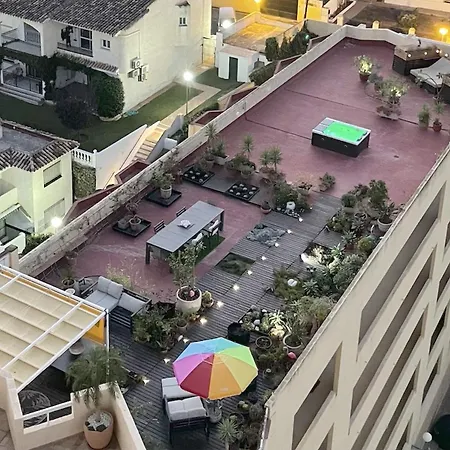 דירה Luxury - 550 M2 Penthouse - Jacuzzi, Golf & בנאלמדנה
