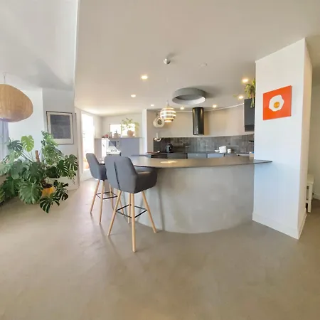 Luxury - 550 M2 Penthouse - Jacuzzi, Golf & בנאלמדנה